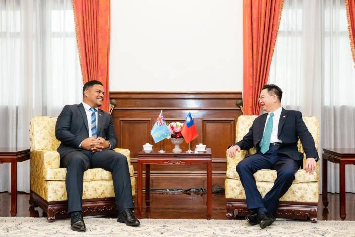 圖說一：外交部長吳釗燮與柯飛部長在台北賓館會晤。 