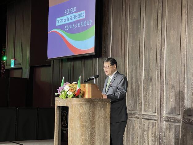 圖說一：外交部常務次長陳立國於義大利國慶酒會致詞。