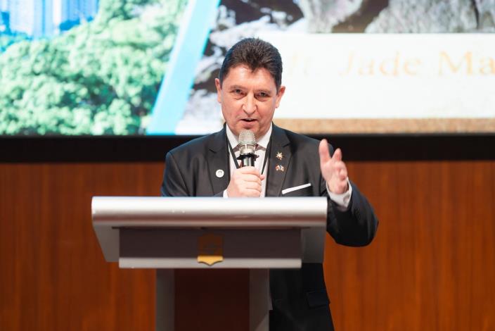 圖說二：IPAC輪值團長、法國參議院外交暨國防委員會副主席卡迪克（Olivier Cadic）在酒會中致詞。