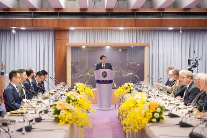 圖說一：外交部常務次長陳立國歡迎加拿大國安事務訪問團。