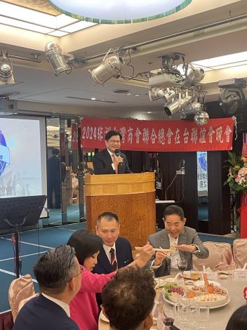圖說一：外交部長林佳龍在「2024非洲台灣商會聯合總會在台聯誼會晚會」活動中致詞。
