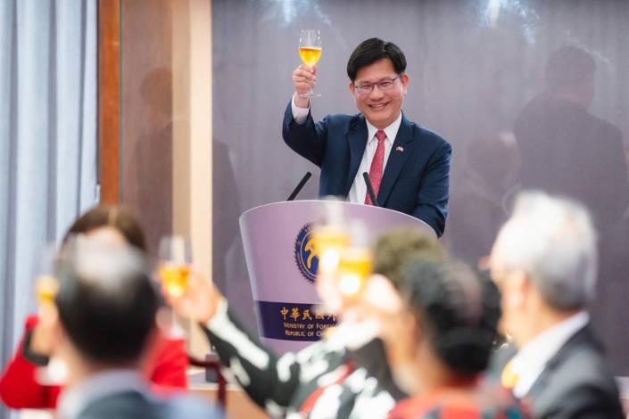 圖說二：外交部長林佳龍歡迎史瓦帝尼王國副總理札杜莉（Thulisile Dladla）乙行。