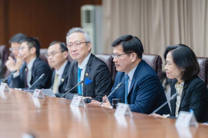 圖說四：外交、衛福雙部長會議氣氛坦誠熱烈。