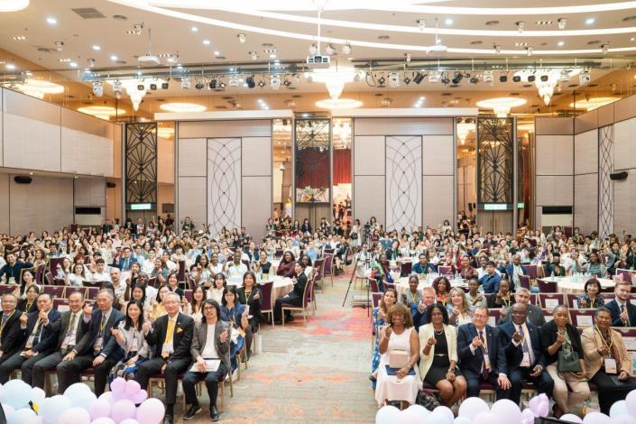 圖說四：2025年台獎畢結業生歡送會全體與會人員合影。