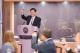 圖說三：外交部長林佳龍向烏克蘭跨黨派國會議員訪問團舉杯致意。