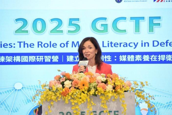 圖說二：加拿大駐台北貿易辦事處代表何曼麗（Marie-Louise Hannan）代表「全球合作暨訓練架構」（GCTF）夥伴國家於開幕致詞。