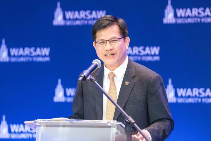 圖說二：外交部長林佳龍於華沙安全論壇發表專題演說。