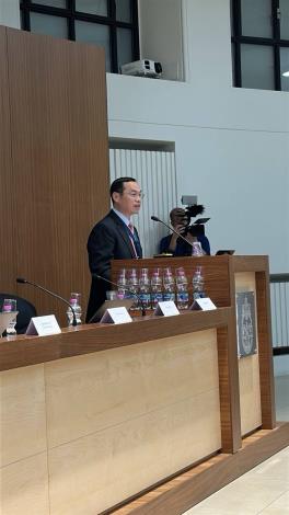 圖說二：我國駐教廷大使賀忠義致詞。