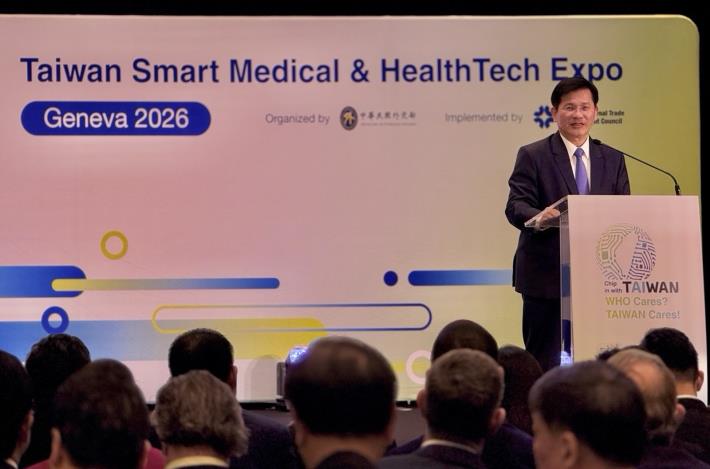 圖說二：外交部長林佳龍於「WHA推案國際記者會暨台灣智慧醫療與健康產業展」致詞介紹本年首屆展覽。