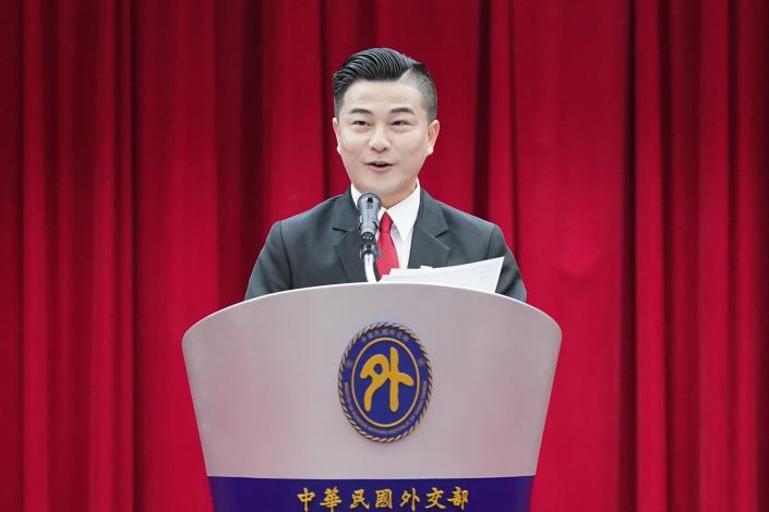 圖說二：「臺灣國際青年大使協會」首任理事長潘俊仁致詞。