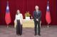 外交部政務次長吳志中頒贈「睦誼外交獎章」予駐台北以色列經濟文化辦事處代表游瑪雅並設宴歡送
