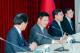 圖說二：外交部長林佳龍（中）與「日本台灣商會聯合總會」總會長頼本勉（左）交換意見。
