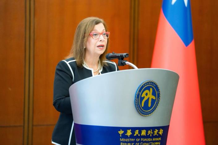 圖說二：學員代表貝蘭德雅（María Belandria）女士致詞。