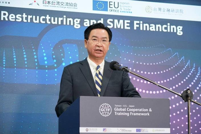 圖說一：外交部長吳釗燮出席GCTF「供應鏈重組暨中小企業金融」線上國際研討會開幕式並致詞。