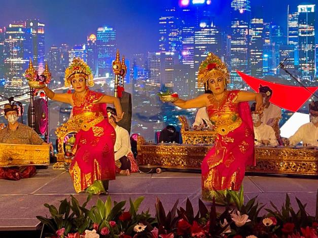 圖說三：在台印尼學生演出峇里島傳統舞蹈