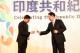 圖說二：外交部長吳釗燮與「印度台北協會」（ITA）會長戴國瀾（Gourangalal_Das）舉杯慶賀。