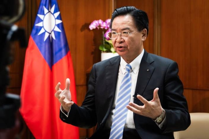 圖說二：外交部長吳釗燮於專訪中闡述中國對全球的野心。