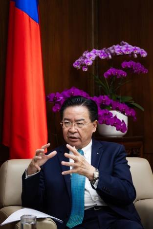 圖說二：外交部長吳釗燮呼籲拉美國家與中國往來時需更加謹慎小心。