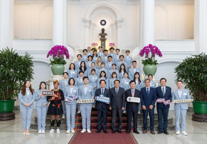 圖說一：賴清德總統今（26）日上午接見2025年「國際青年大使交流計畫」訪團。