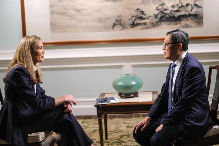 圖說一：外交部政務次長陳明祺接受美國CBS News專訪，強調台美互為可靠夥伴。