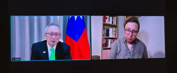 圖說一：外交部政務次長吳志中接受義大利「頁報」專訪，表示台灣將持續深化與歐洲各國的實質夥伴關係，並擴大對歐投資布局。