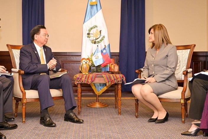 2.Minister Wu meets with new Guatemalan Vice President Herrera.