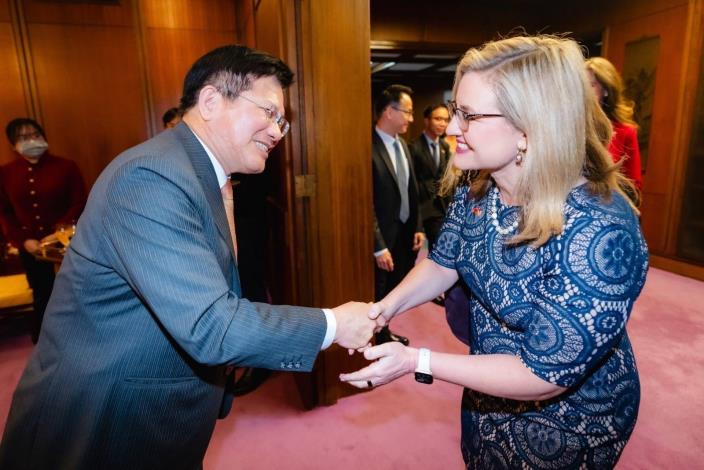 1. Minister Lin and Mayor Gallego shake hands as they greet one another