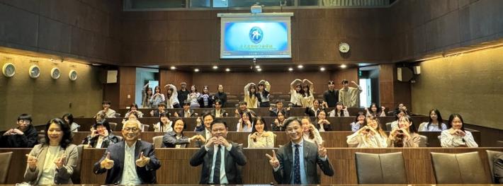 IDIA welcomed the students from Tamkang University